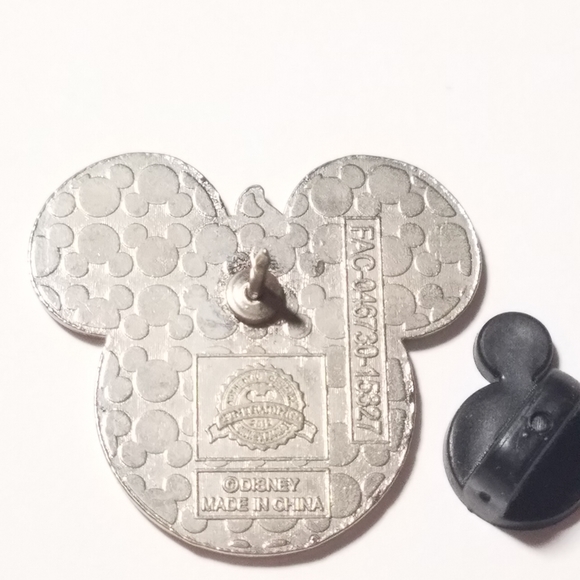 Minnie Mouse Disney pin - Picture 2 of 2